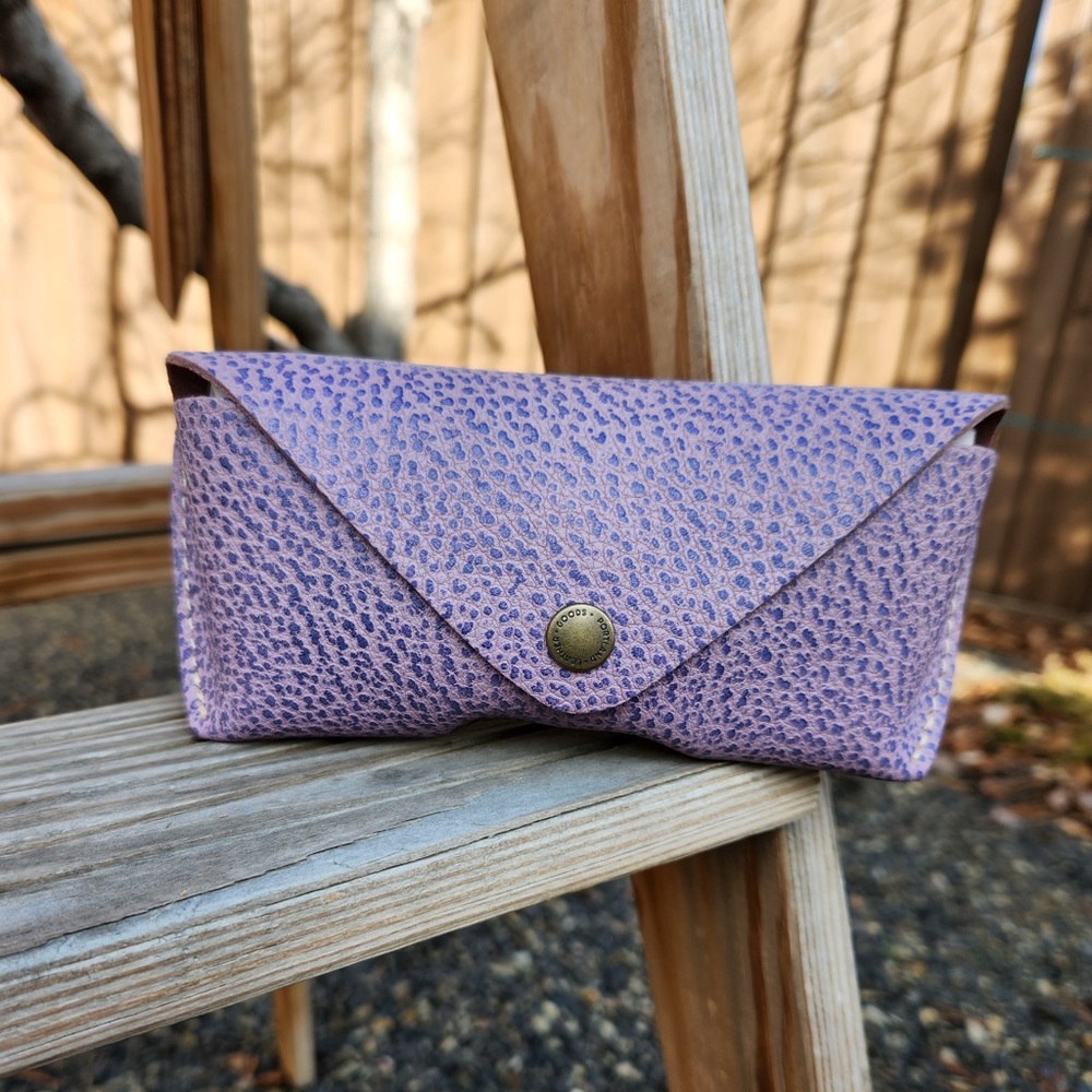 Portland Leather NWOT 🦄 (Lilac) Sunglasses case.